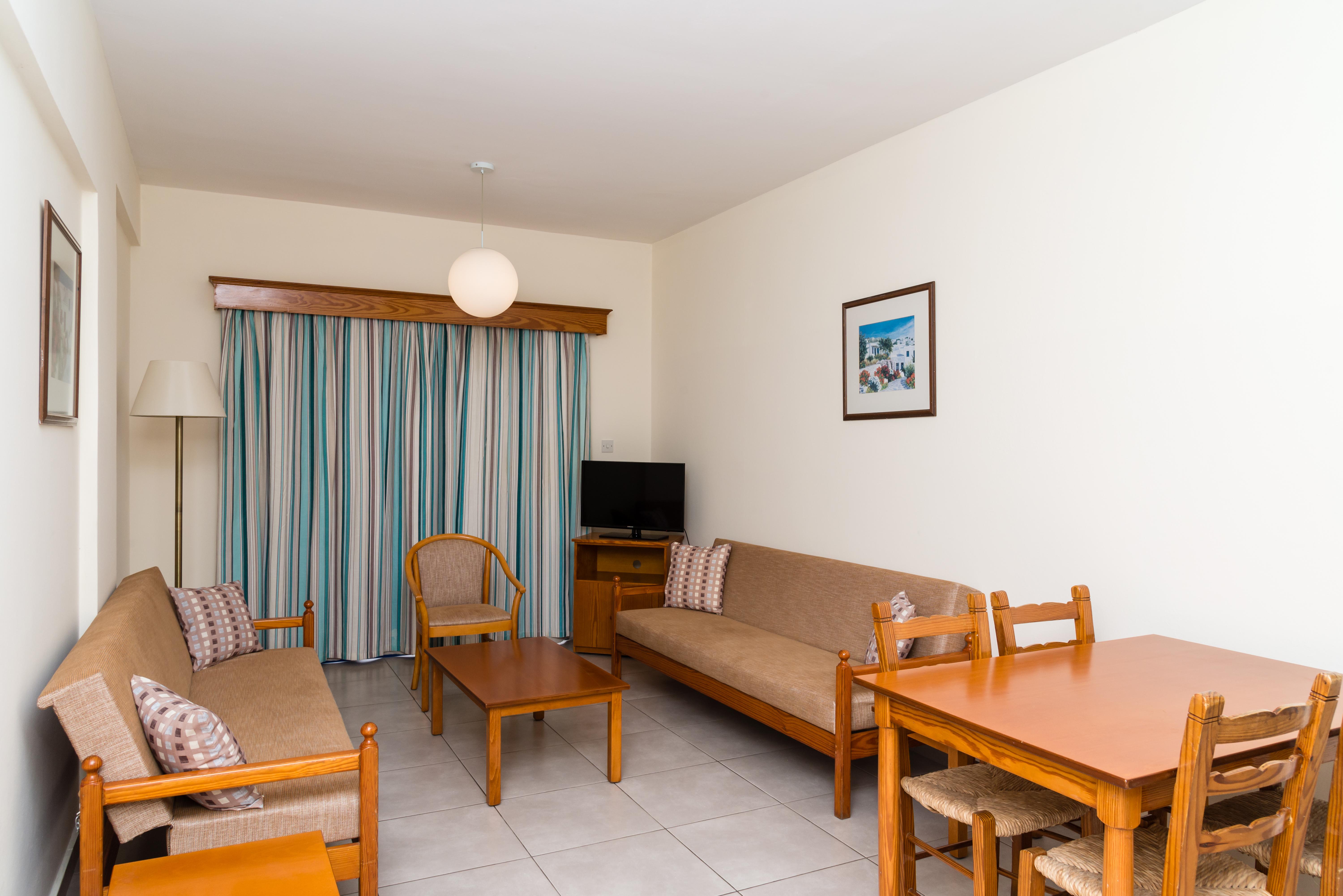 Kefalos Damon Hotel Apartments Paphos 外观 照片