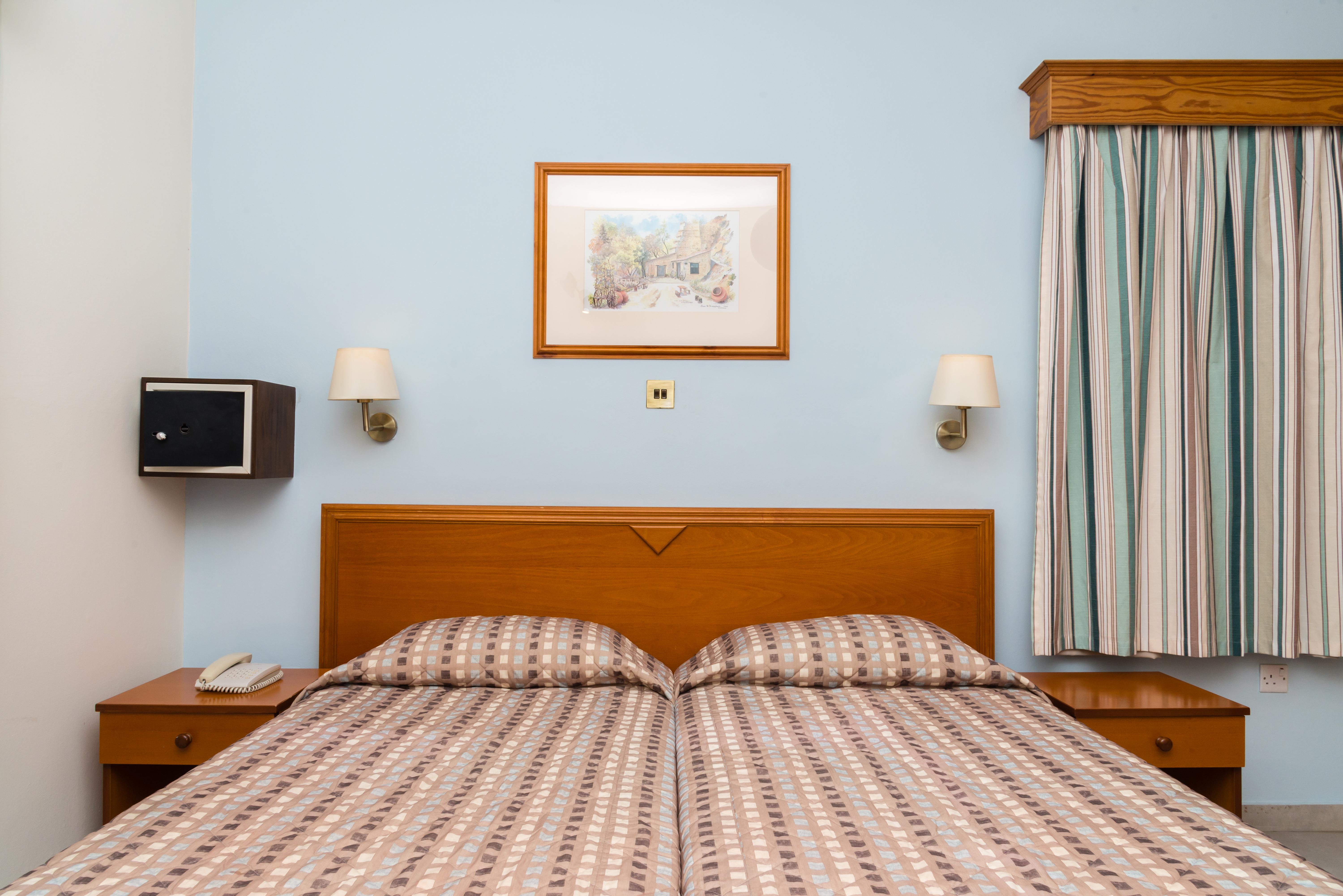 Kefalos Damon Hotel Apartments Paphos 外观 照片