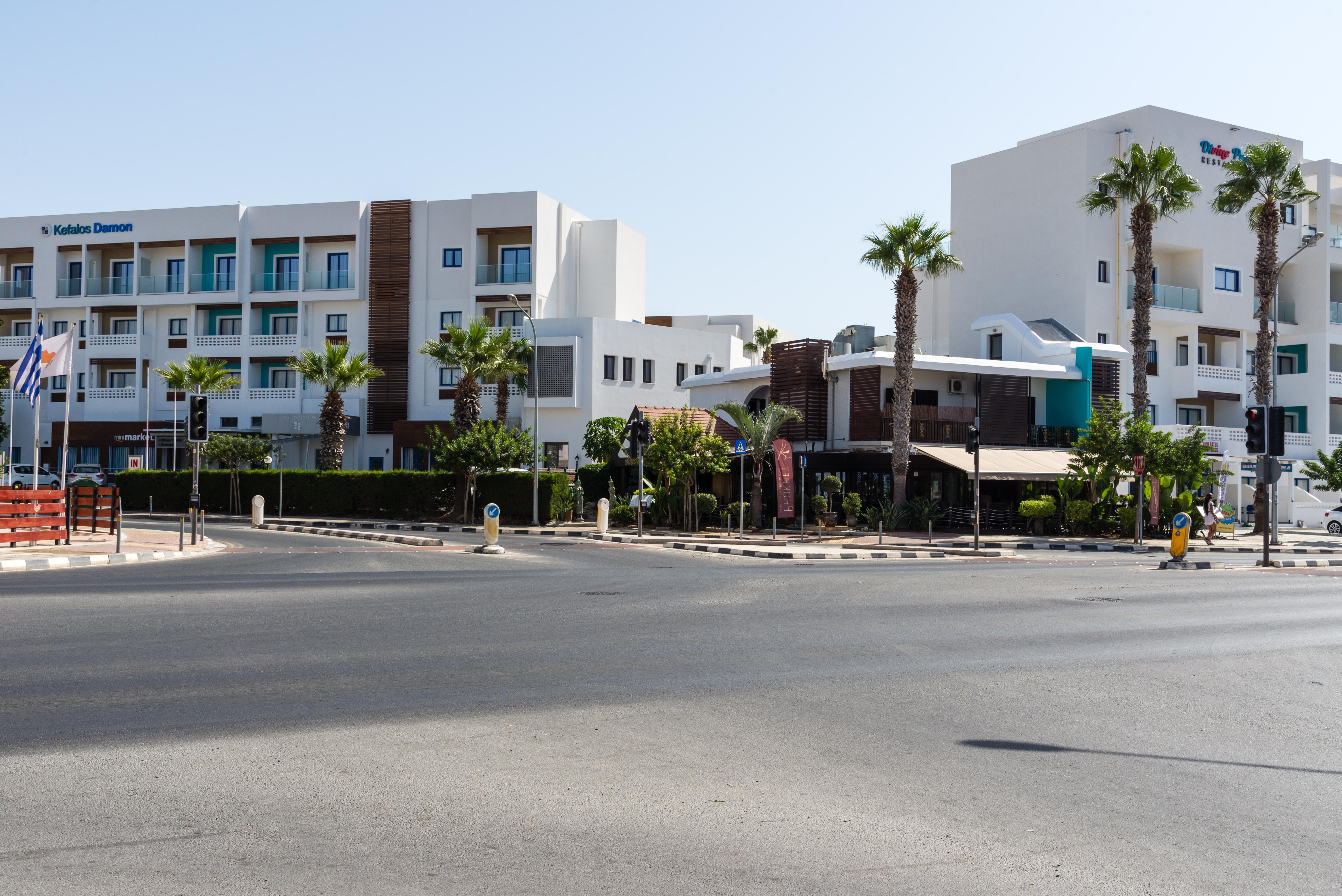 Kefalos Damon Hotel Apartments Paphos 外观 照片
