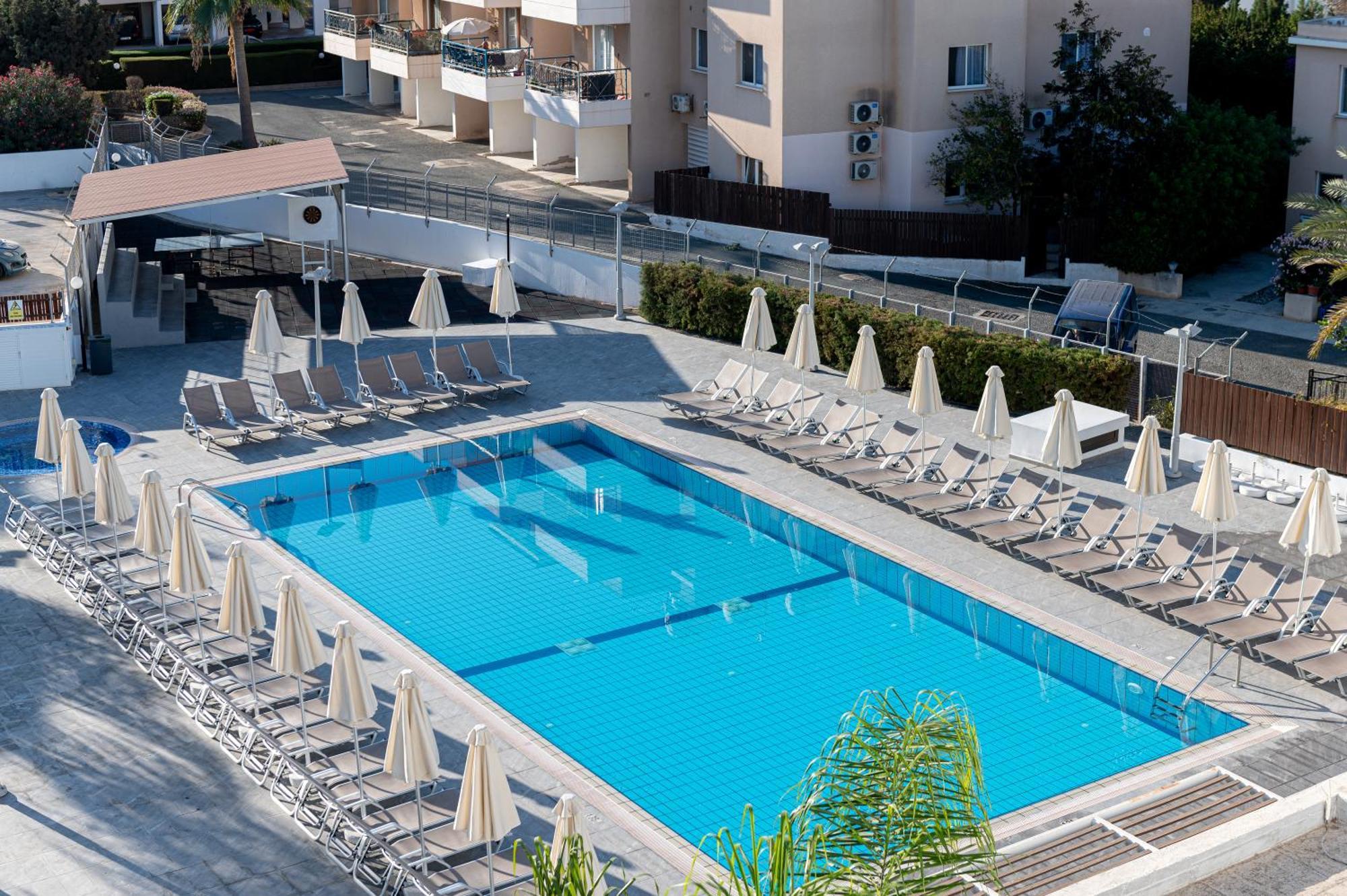 Kefalos Damon Hotel Apartments Paphos 外观 照片