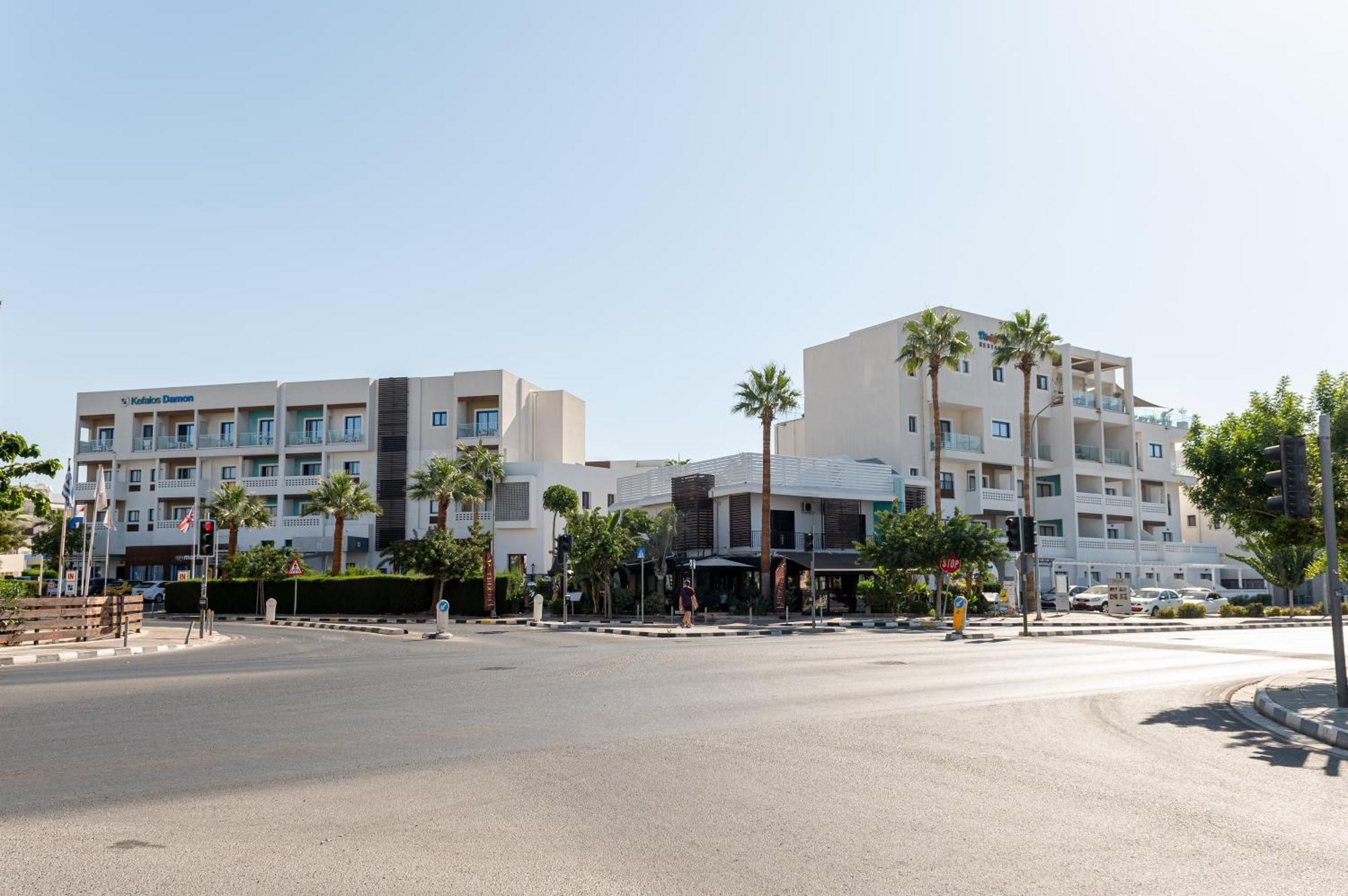 Kefalos Damon Hotel Apartments Paphos 外观 照片