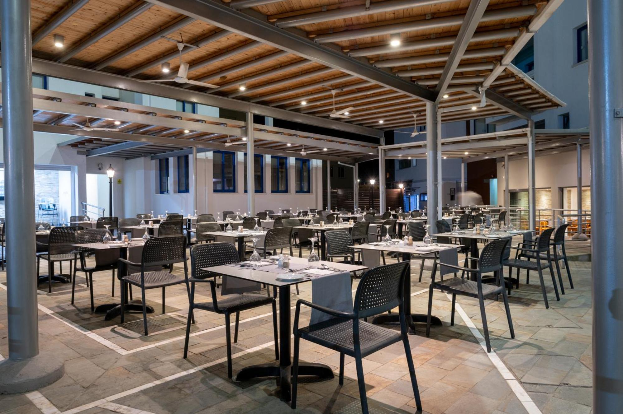 Kefalos Damon Hotel Apartments Paphos 外观 照片
