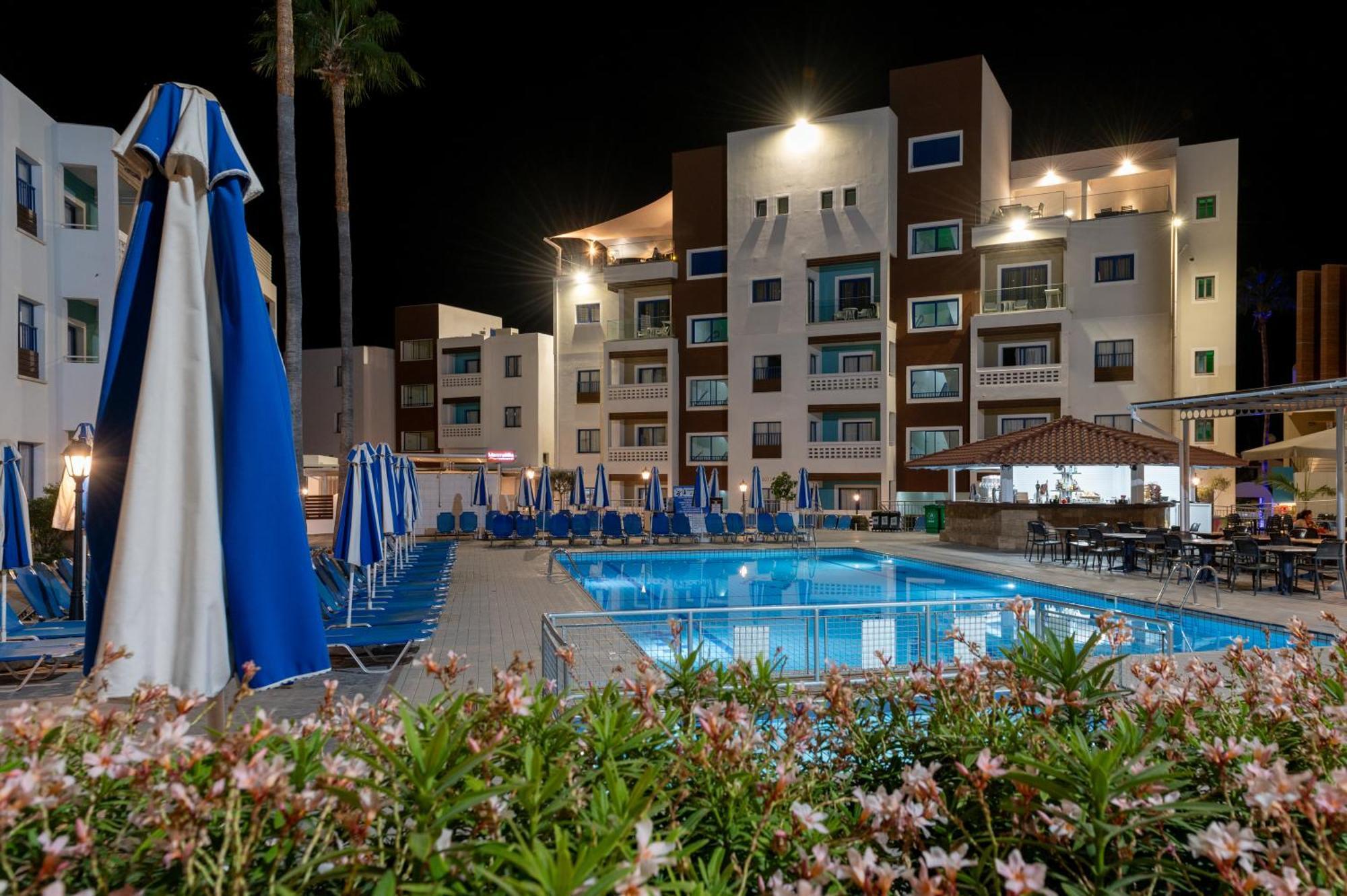 Kefalos Damon Hotel Apartments Paphos 外观 照片
