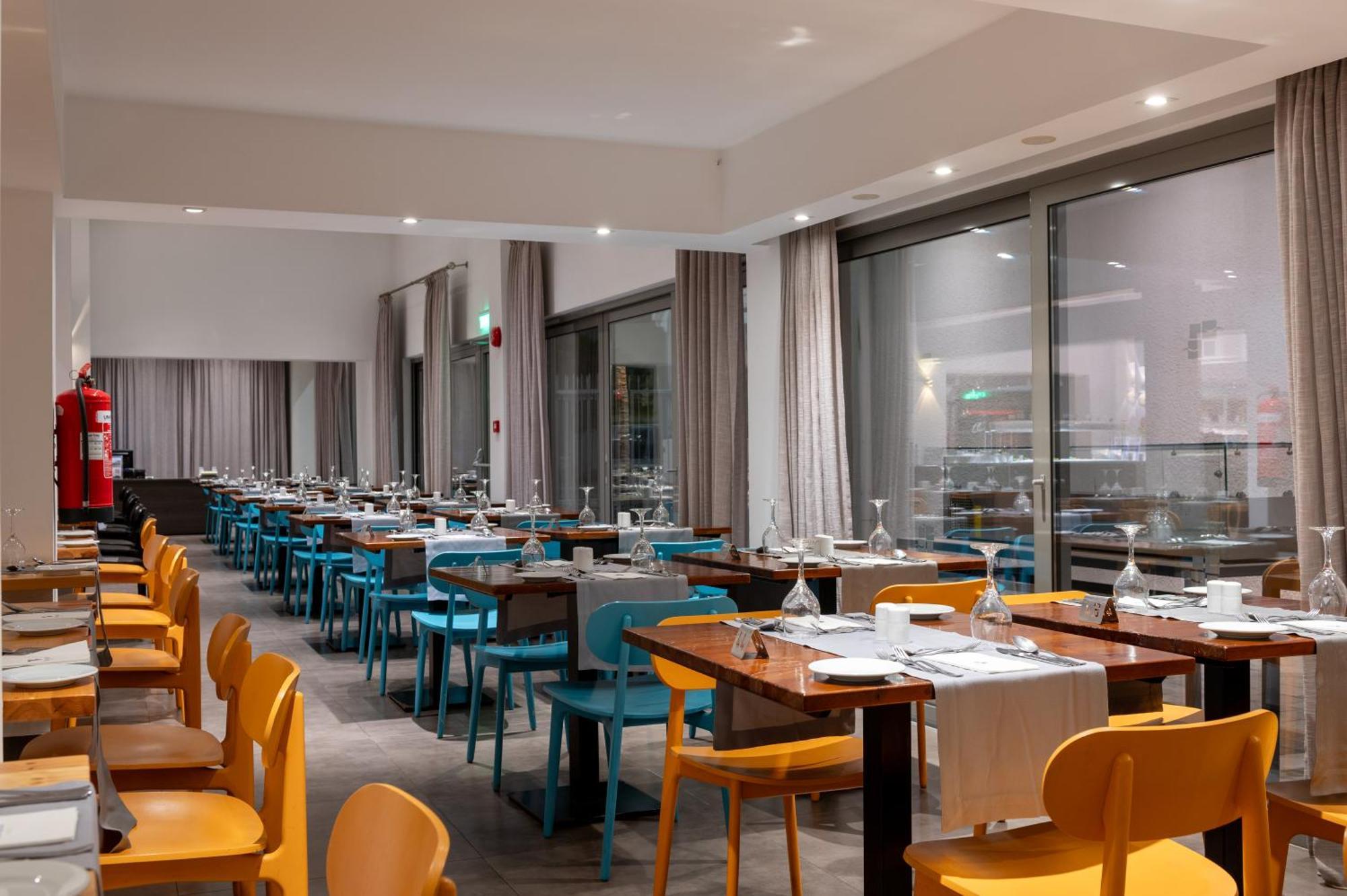 Kefalos Damon Hotel Apartments Paphos 外观 照片